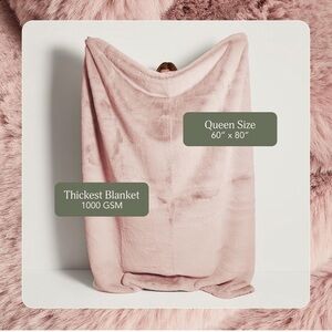 UnHide Queen Size Blanket